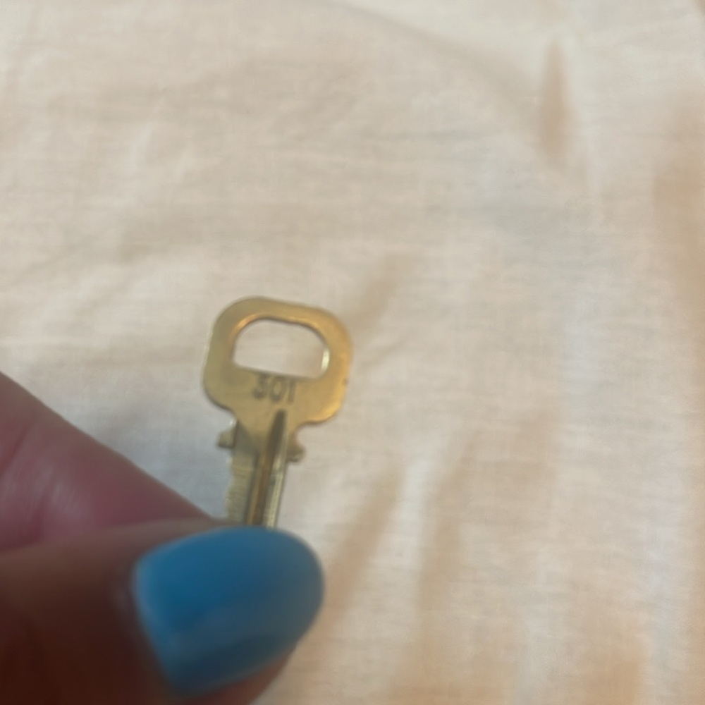 Authentic!!! Louis Vuitton Lock and Key Set! 301, 309, 330 - Picture 8 of 15